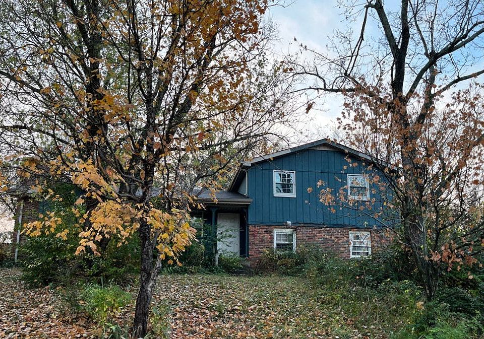 1st image of 2832 Desplane Dr