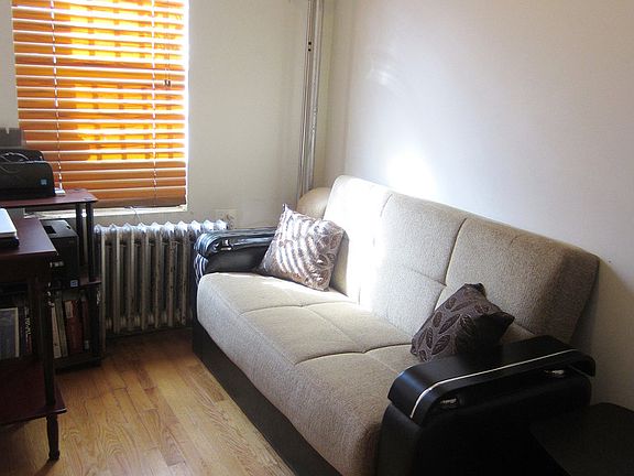 4th image of 549 39th St APT 1A