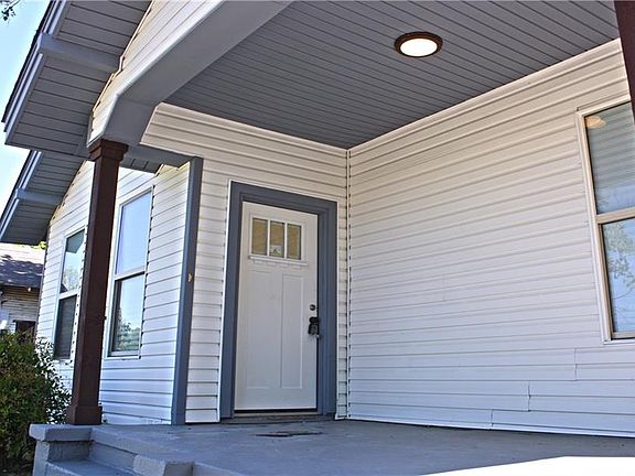 2nd image of 2910 S Denley Dr