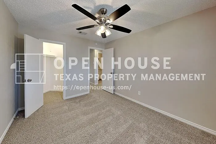 2104 Rose Cliff Ln — Photo 12