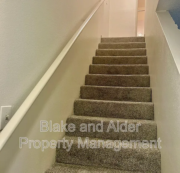 4103 NE Killingsworth St — Photo 3