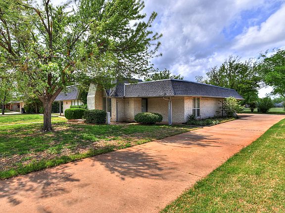 2nd image of 12415 Green Valley Dr