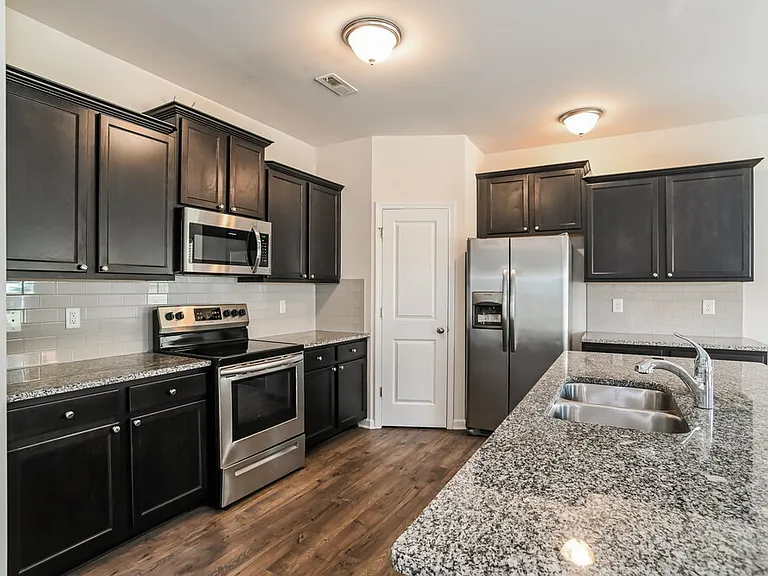 4338 Drifter Dr — Photo 7