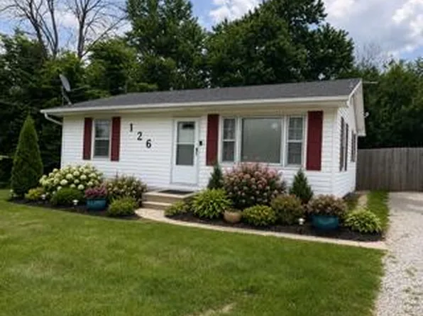 126 Highway 124 N, Hallsville, MO 65255