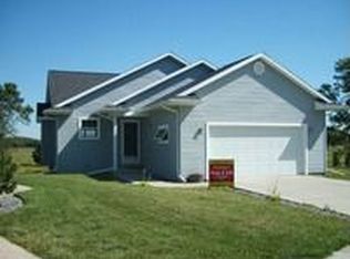 655 Grove St, Portage, WI 53901