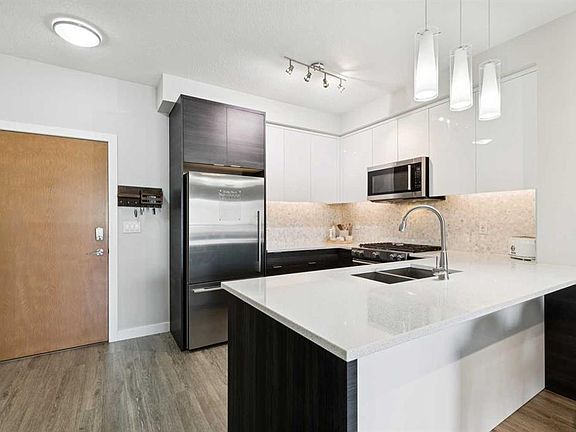 5th image of 95 Burma Star Rd SW #3204