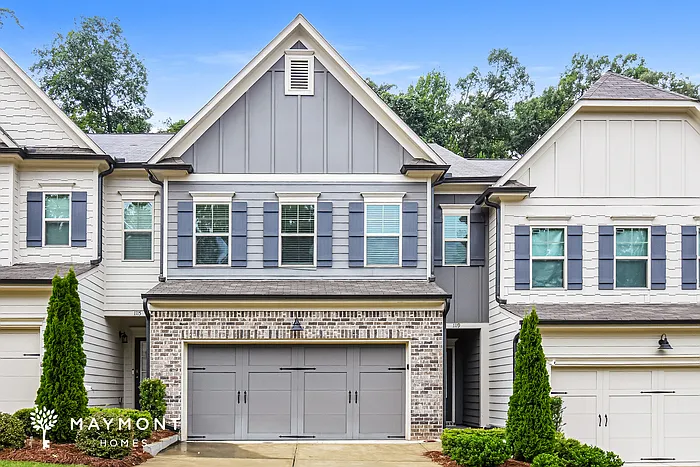 3 bed, 2.5 bath, 2051 sqft, $2,295 — Photo 1