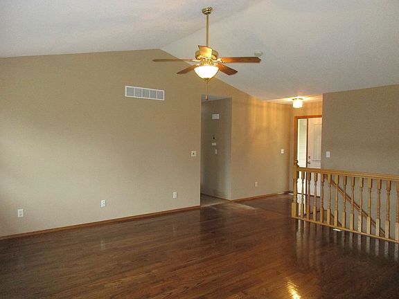 3rd image of 1771 E Lakeland Dr