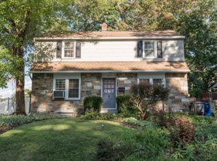 1567 Rockwell Rd, Abington, PA 19001