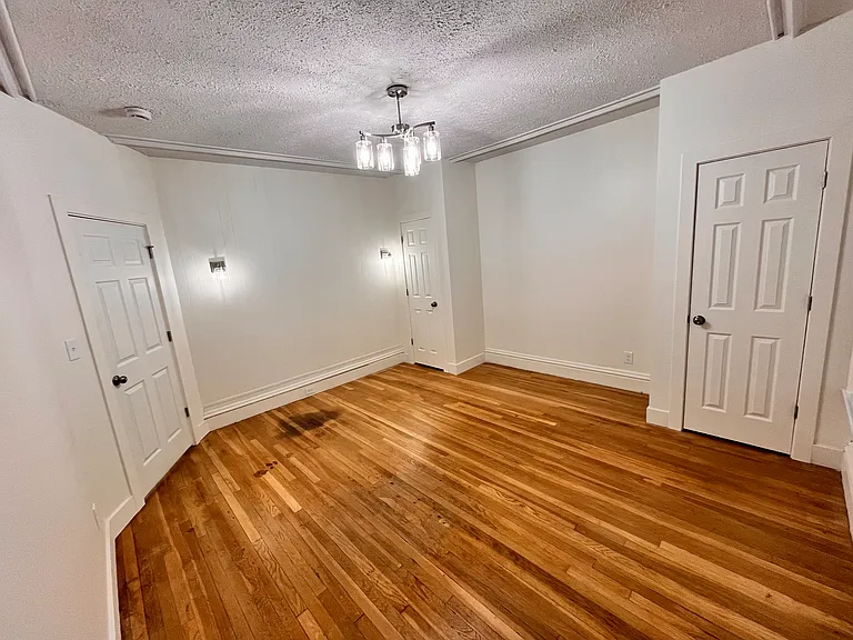 642 Elm St #1 — Photo 13
