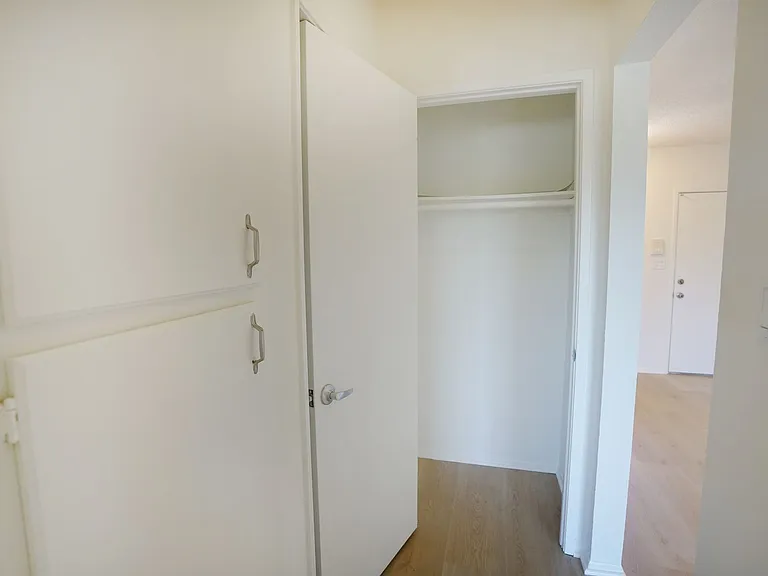 Fair Oaks 1471 — Photo 13