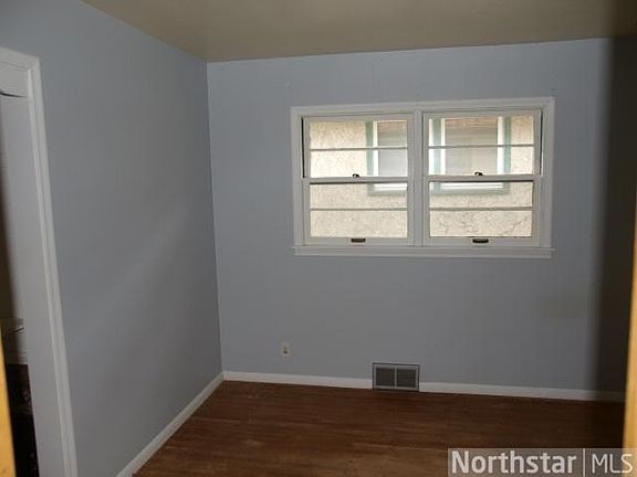5th image of 3354 Logan Ave N