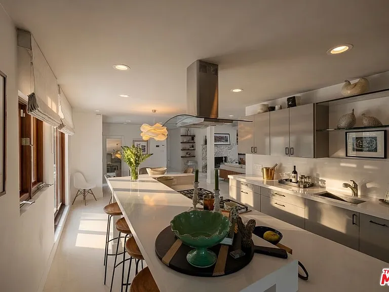 2035 De Mille Dr — Photo 15