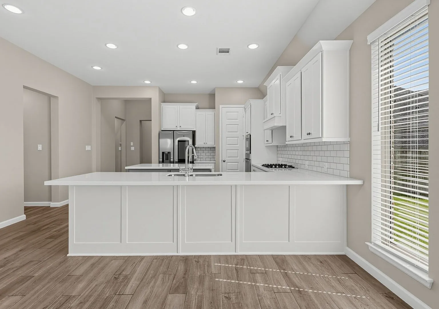 Charming 4BR House in Manvel — Photo 3