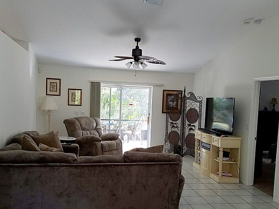 4th image of 50 Pine Grove Dr