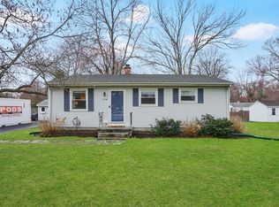 134 Newhouse St, Springfield, MA 01118