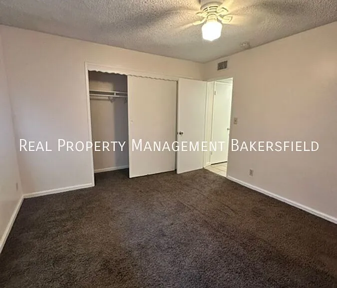 1015 Pacific St #D — Photo 19