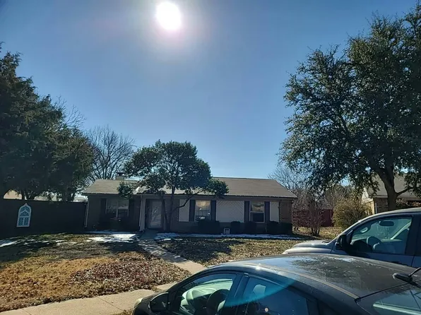 5514 Pike Pl, Garland, TX 75044