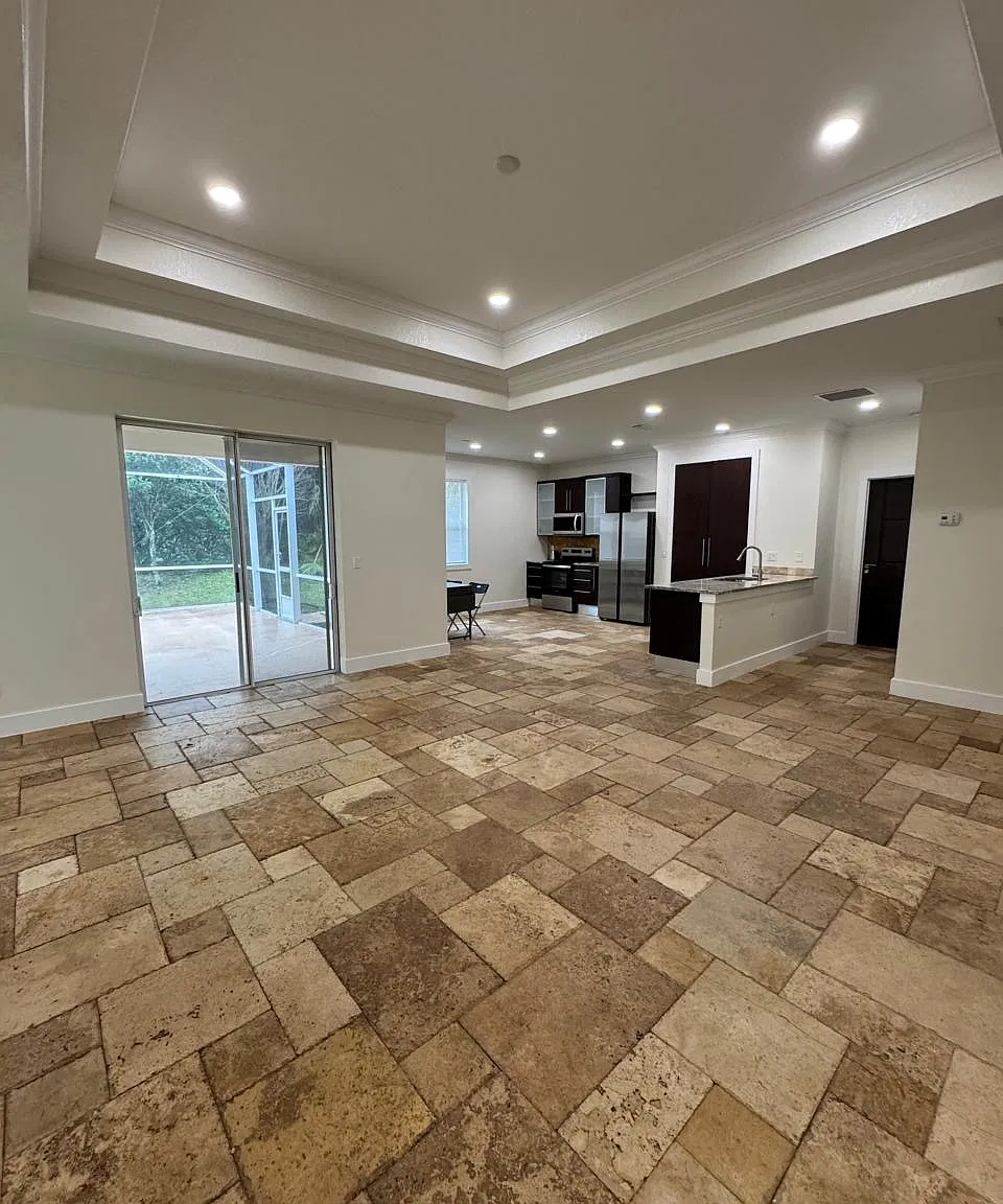 47 Saint Andrews Ct — Photo 2