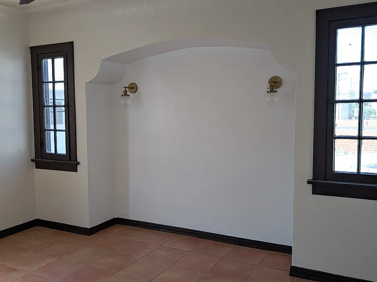 329 Cerritos Ave — Photo 15
