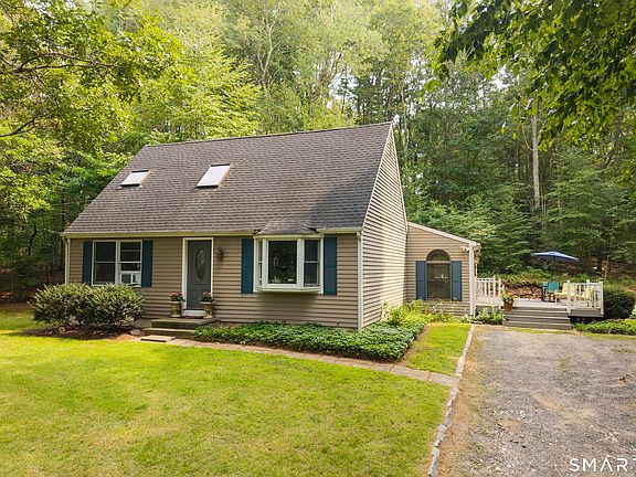 3rd image of 91 Whippoorwill Road