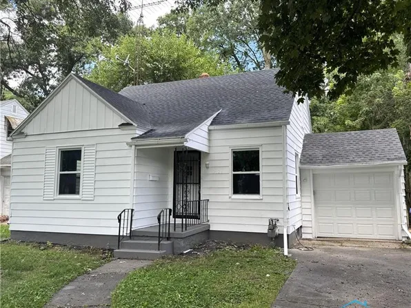 2126 Marlow Rd, Toledo, OH 43613
