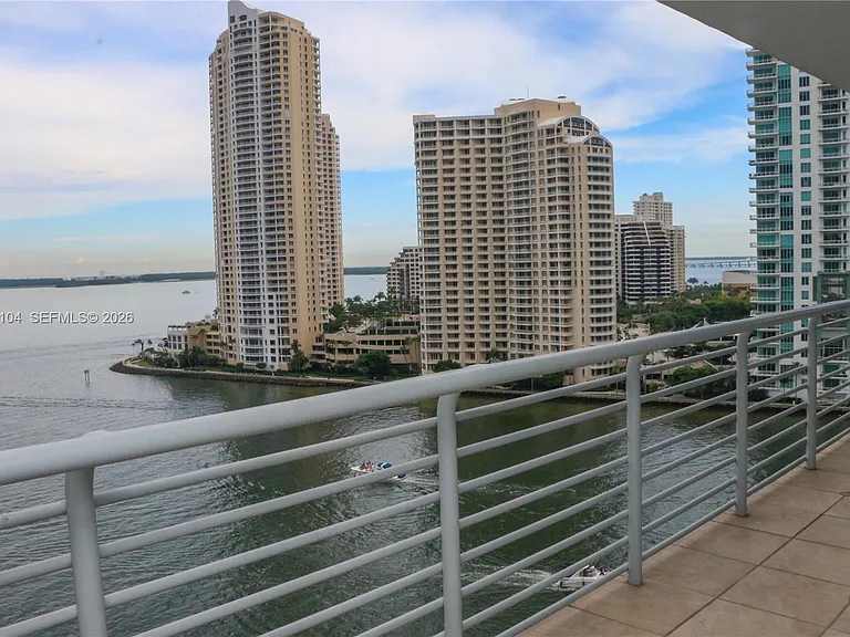 325 Biscayne Blvd #1523 — Photo 1
