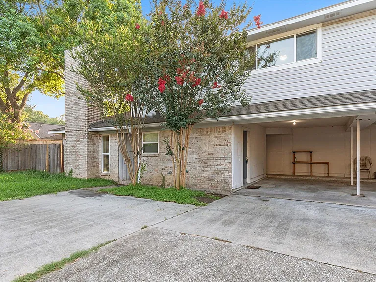 10810 Sugar Hill Dr #B — Photo 4