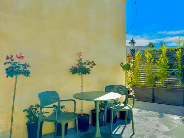 12409 Greene Ave #A, Los Angeles, CA 90066