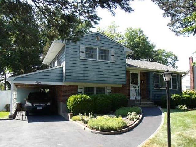 2nd image of 8 Apple Ln