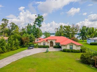 2730 Stapleton Dr, Donalsonville, GA 39845