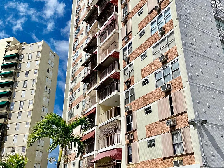 265 Calle Honduras #5B — Photo 12