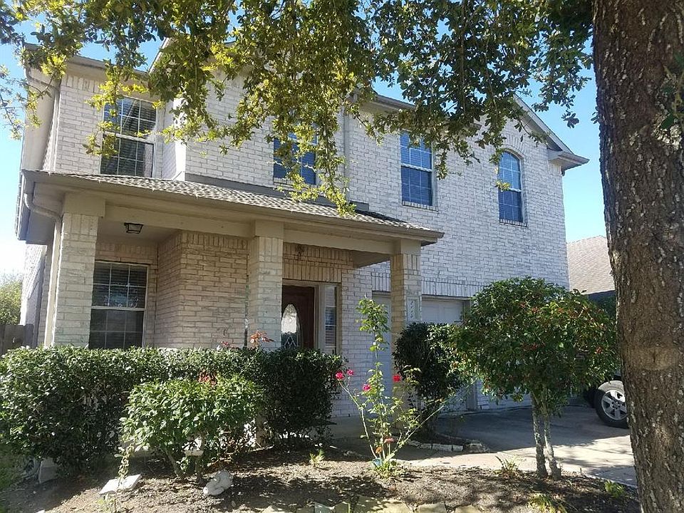 1st image of 2119 Castle Gardens Ln