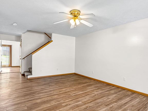 5th image of 501-503 Lakeshore Dr #501