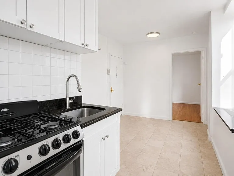 90 Stanton St #5A — Photo 1