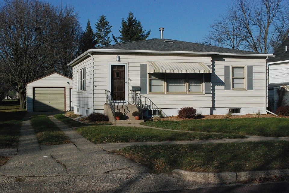 Close to Park and Schools