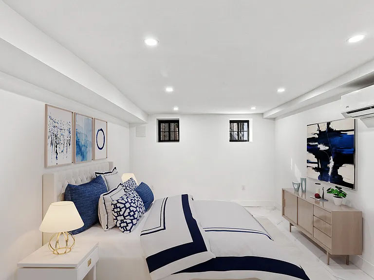 15 Cooper St #1B — Photo 4