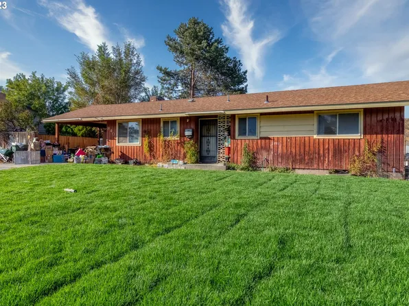 840 W Ridgeway Ave, Hermiston, OR 97838