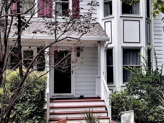 4th image of 3009 Chelsford Way