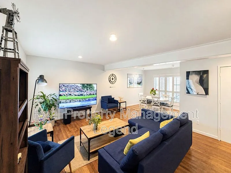 2 bed, 3.0 bath, 1338 sqft, $3,400 — Photo 1