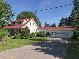 2531 Orchard Beach Rd, Cheboygan, MI 49721