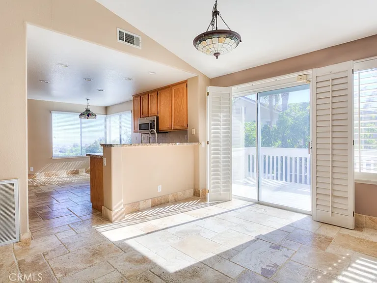 2029 Vista Del Sol — Photo 9