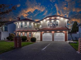 12451 90a Ave, Surrey, BC V3V1C3