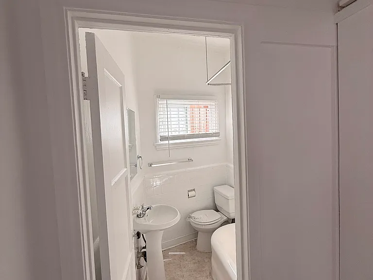 1025 S Orange Dr #107 — Photo 9