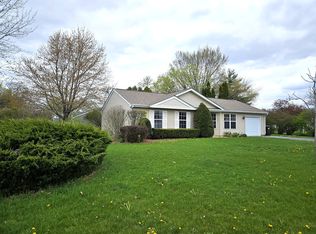 3293 Kings Point Ct, Island Lake, IL 60042