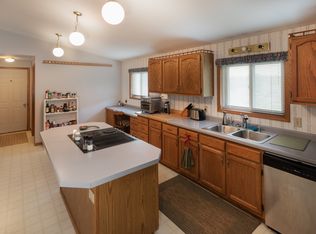 E13503 Van Hoosen Rd, Baraboo, WI 53913