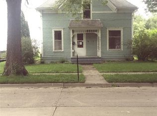 1008 3rd St, La Porte City, IA 50651