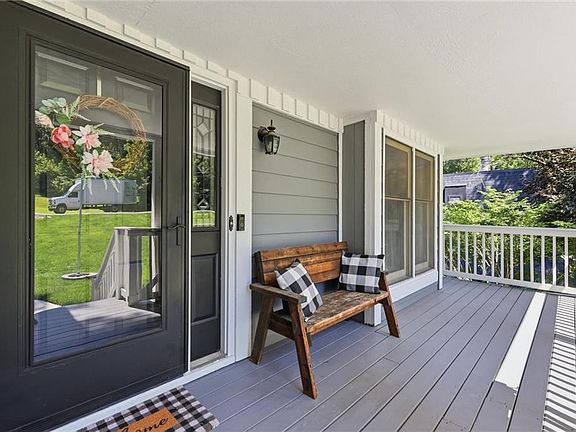 3rd image of 8906 Millstone Dr