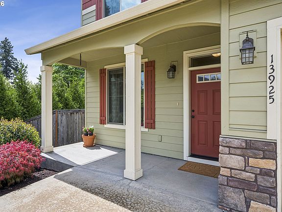 3rd image of 13925 SE Mountain View Ln