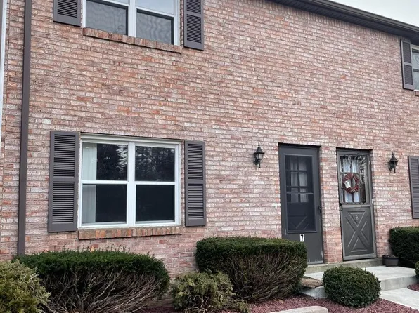 1685 Broadhead Rd #7, Coraopolis, PA 15108